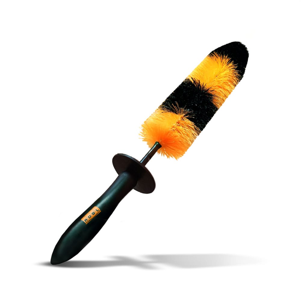 ADBL Wheel Dagger - mała delikatna szczotka do czyszczenia felg i opon 1 ADBL Wheel Dagger - mała delikatna szczotka do czyszczenia felg i opon